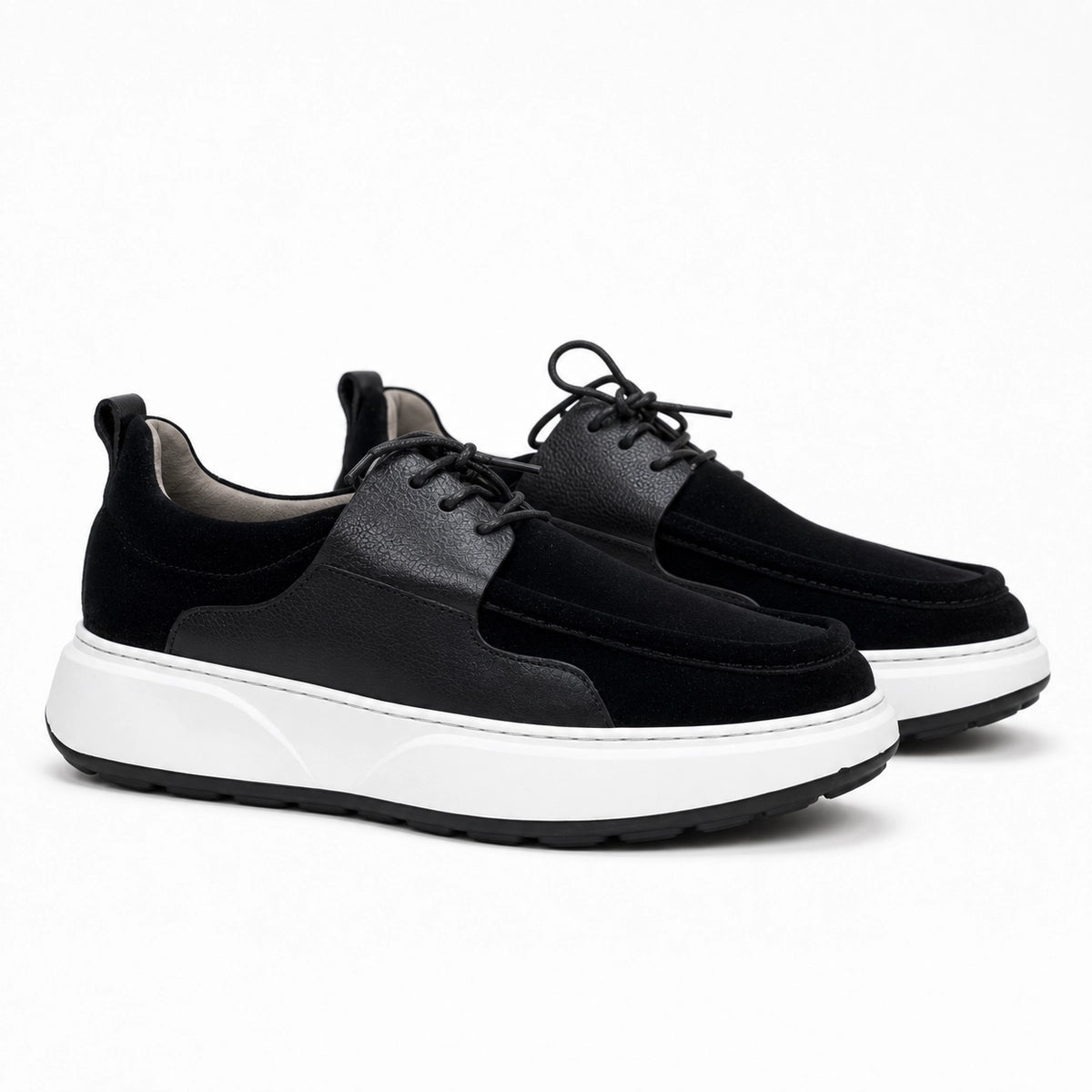 Valméro: Sneakers à Bout Mocassin - Daim Noir
